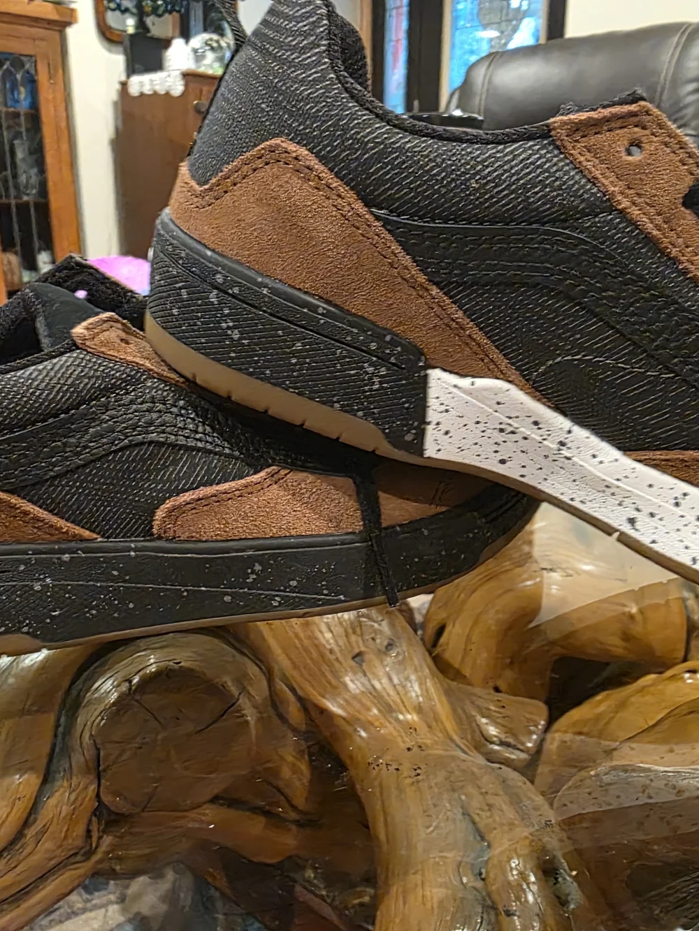 Vans Men’s Brown and Black Suede Low-Top Sneakers